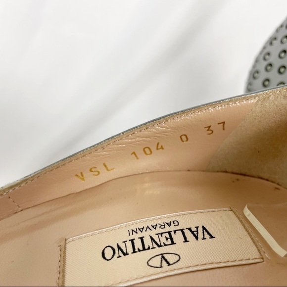 Valentino Garavani Tango Crystal Embellished Metallic Leather Pumps Silver - Picture 12 of 12